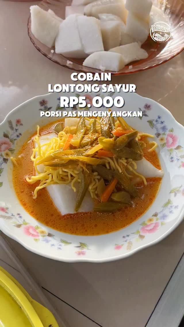 Sarapan Lontong Sayur Murah di Pekanbaru