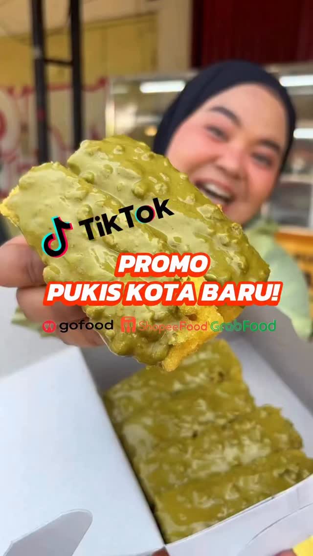 Pukis Jumbo Pekanbaru dengan Topping Matcha