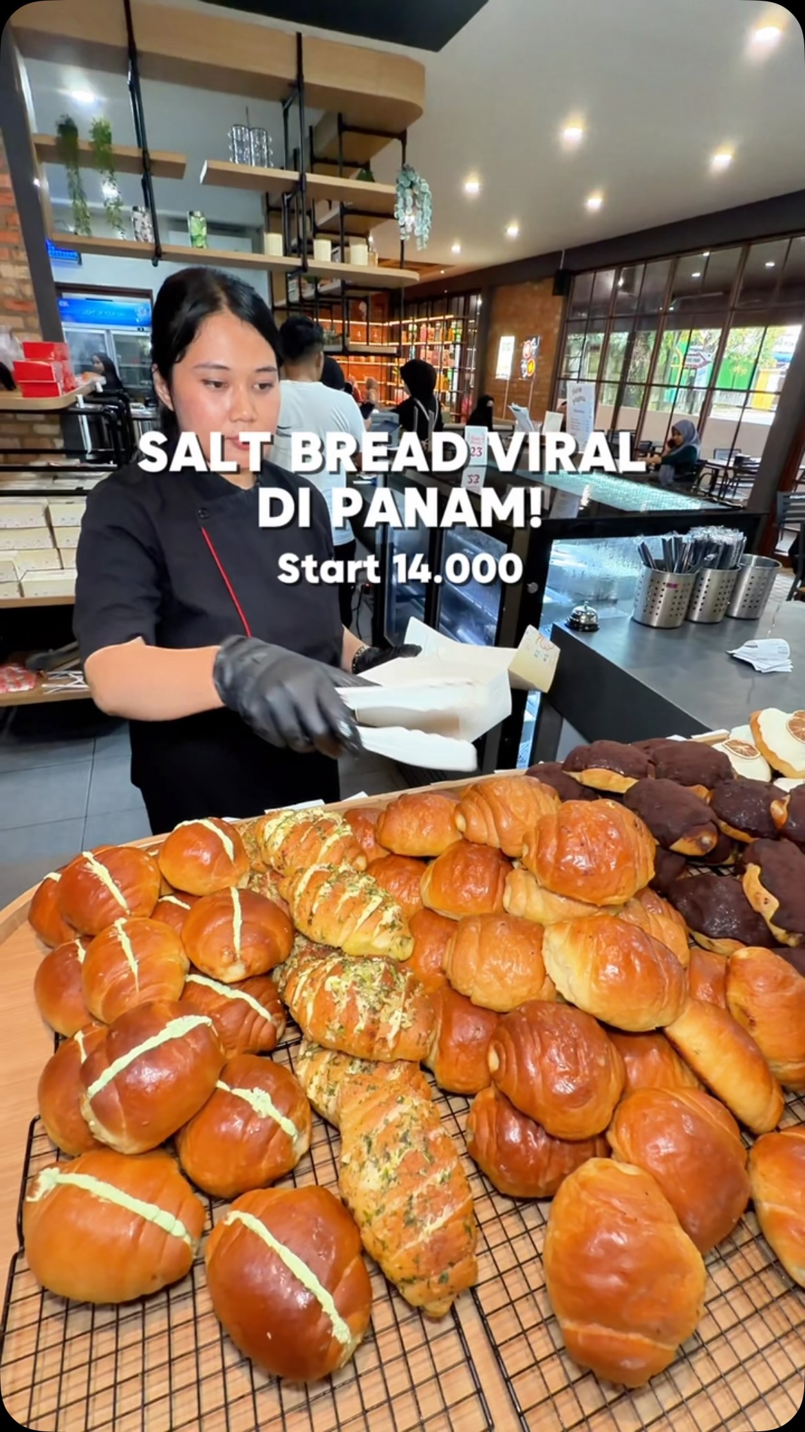 Salt Bread Viral di Pekanbaru