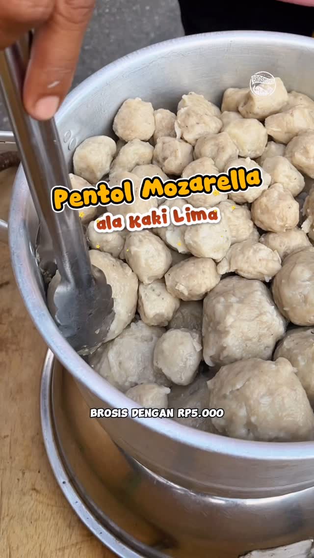Pentol Ayam Mozarella Viral di Pekanbaru