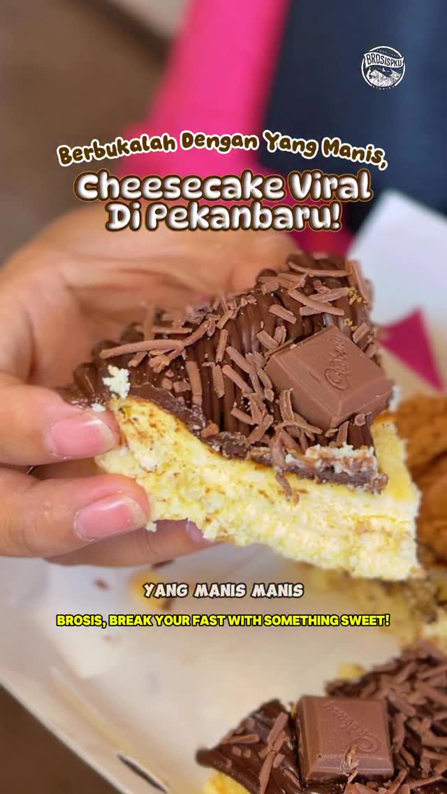 BroSis, berbukalah dengan yang manis-manis🍰

Misalnya sepotong cheese cake dari number one most viral cheese cake di Pekanbaru, Mini Brown Cheese Cake🤩✨

Cake di sini selalu fresh from the oven, diproduksi pakai bahan-bahan yang premium! Makanya, untuk kualitas dan rasa bukan kaleng-kaleng🥰

Bisa di bilang, di sinilah surganya cake perkejuan duniawi✨😍

Semua cake di sini cocok dijadiin gift atau hampers, rasanya enak, packagingnya cakep🎁

Mini Brown Cheese Cake juga sering ngeluarin menu sensasional dan special, pantengin aja di Instagram mereka biar gak ketinggalan info yah🤩

Buruan cobain juga‼️
_
Harga:
Cheesecake Original Rp90.000 
Cheese Tart Rp80.000
Lotus Cadbury Burnt Cheesecake Rp120.000 
Paket Combo 4 Rasa Rp100.000
_
Mini Brown Cheese Cake
@minibrown_pku
⏰ Buka setiap hari, 08.00-21.30 WIB
📍 Jalan Tuanku Tambusai No. 419 (Nangka), Pekanbaru
(Sebelah Panin Bank, gak jauh dari Jalan Duyung)

✅ Pembayaran bisa cash & cashless (Qris, Debit)
✅ Tersedia di GoFood, GrabFood, dan ShopeeFood
_
🌐 Butuh rekomendasi di Pekanbaru? Cek website www.brosispku.com

#BrosisPKU #pekanbaru #cheesecake #BroSisPKUMiniBrownCheeseCake #MiniBrownCheeseCake