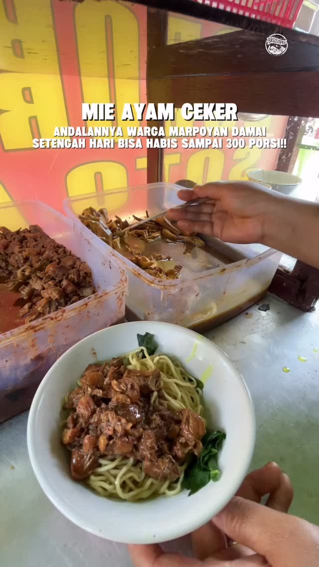 Mie Ayam Ceker Legendaris di Pekanbaru