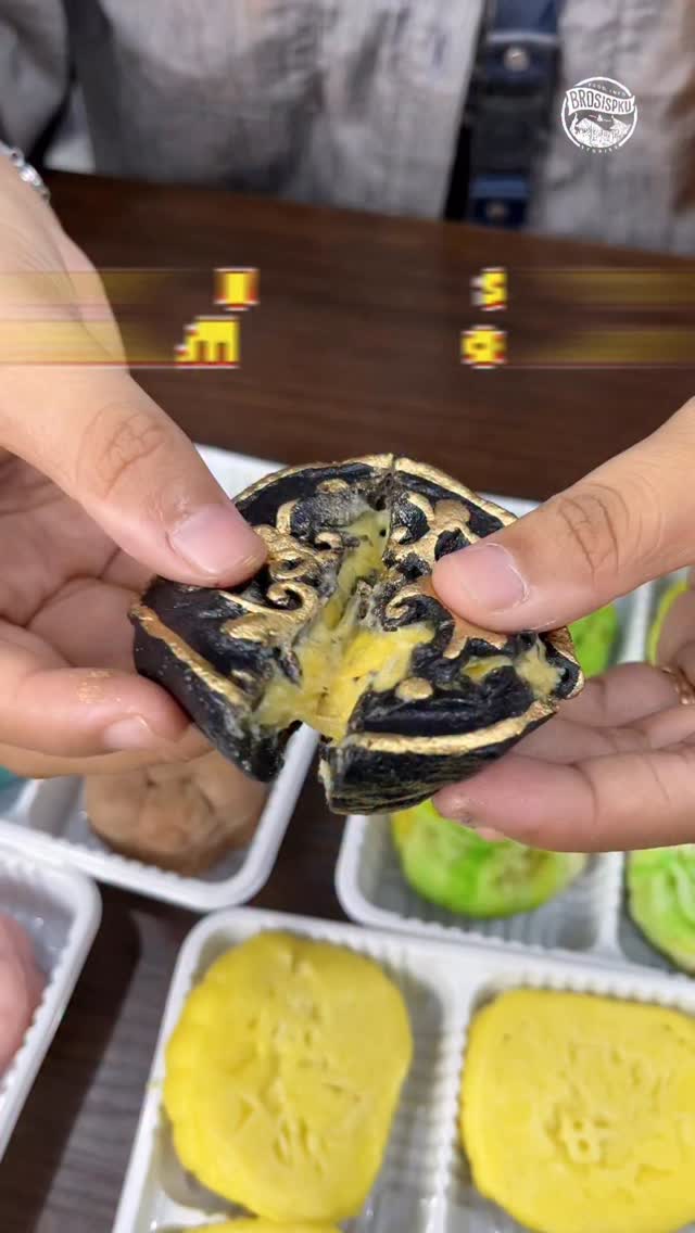 Savor Musang King Snowskin Mooncake in Pekanbaru