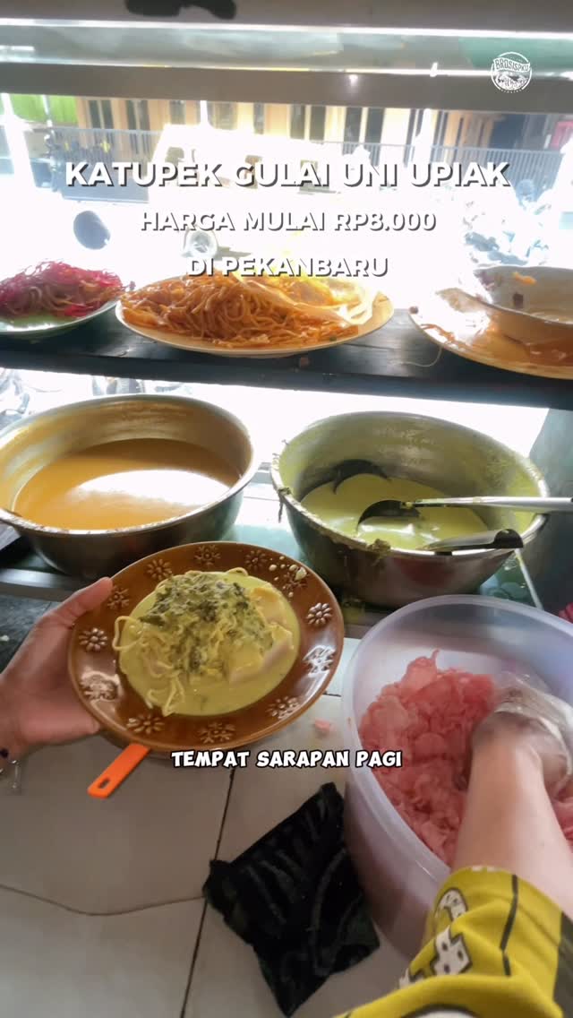 Sarapan Tradisional Pekanbaru di Uni Upiak
