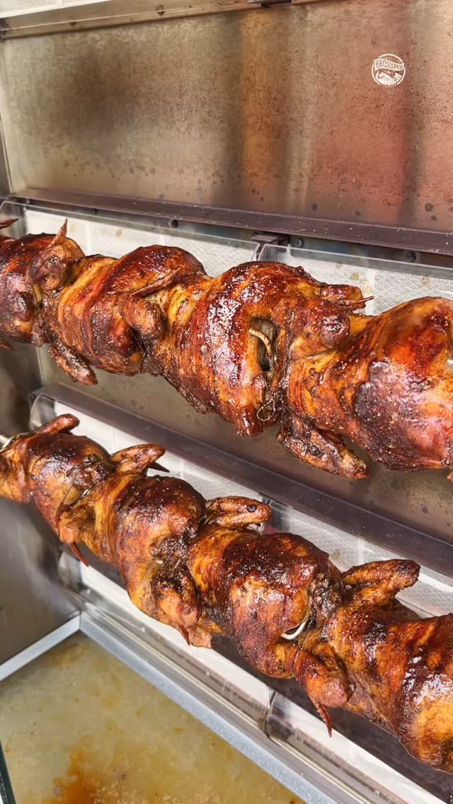 Nikmati Ayam Guling Enakko di Pekanbaru