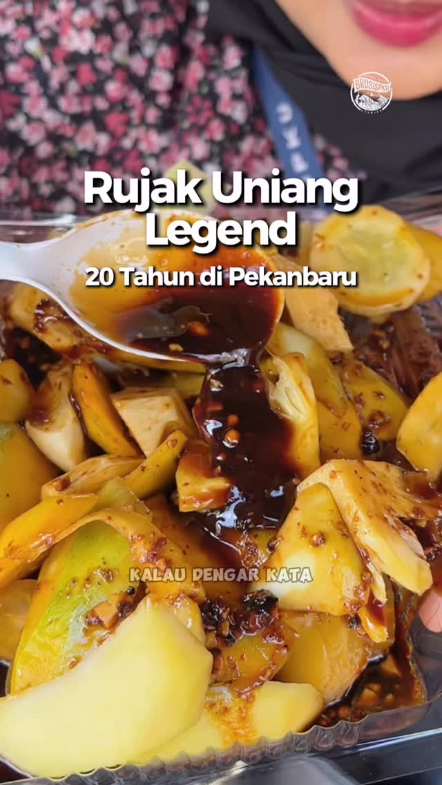 Rujak Uniang Legendaris di Pekanbaru