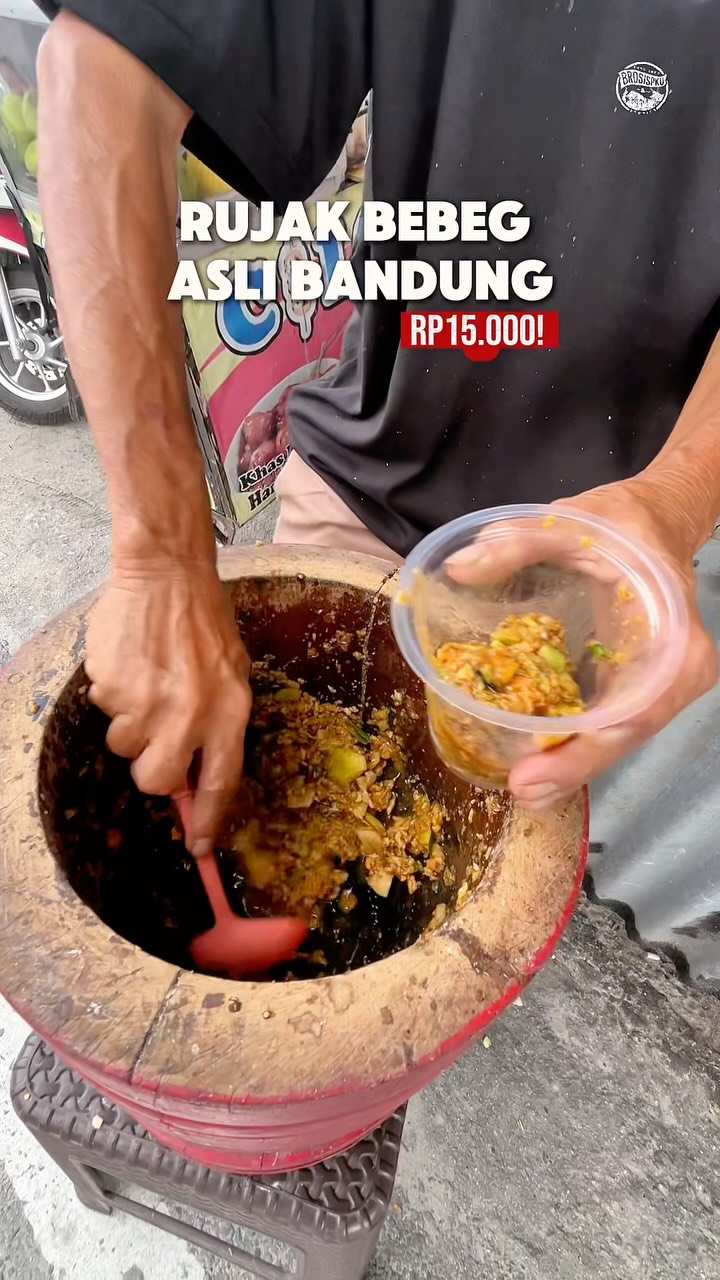 Rahasia Kuliner Pekanbaru: Rujak Bebeg Tumbuk