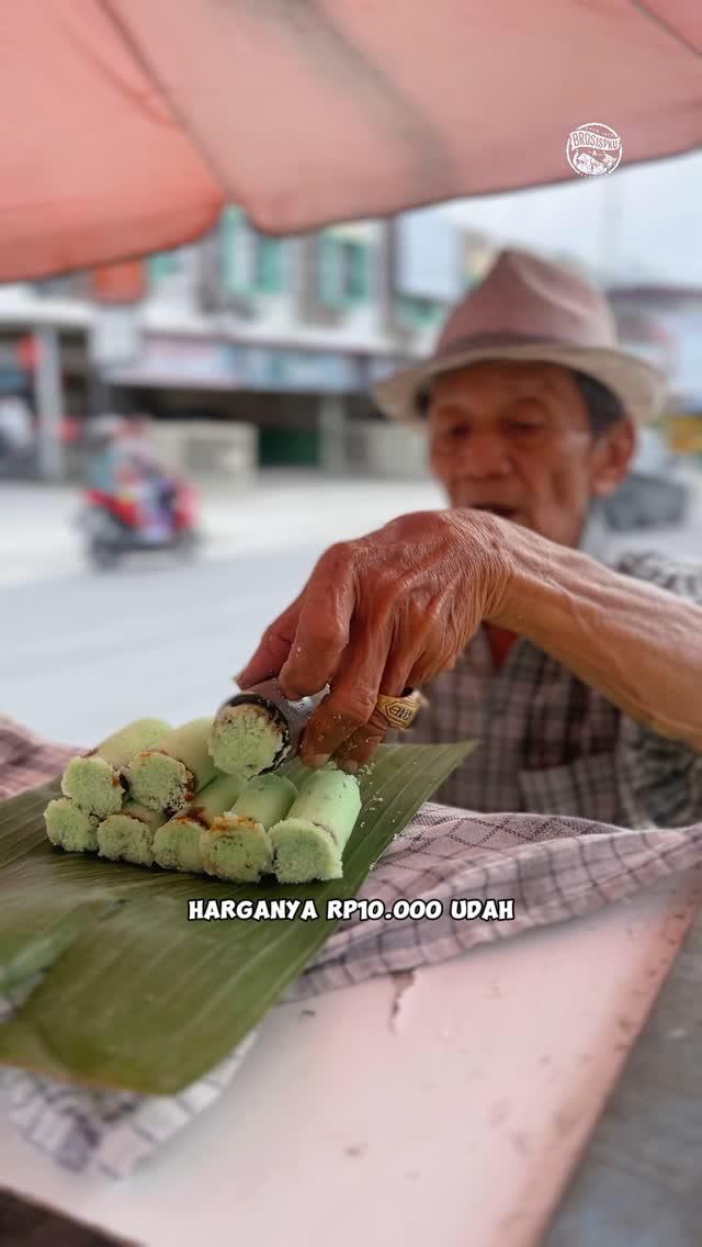 Kue Putu Bambu Legendaris di Pekanbaru