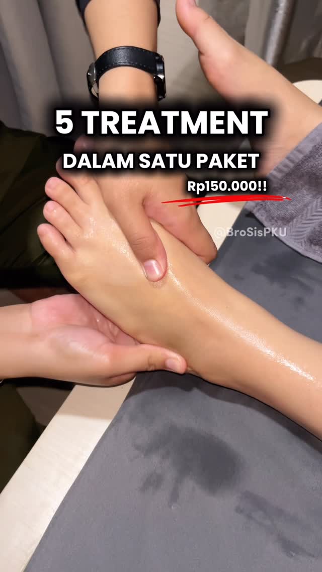 Dengan harga Rp150.000 udah dapat 5 treatment dalam satu paket😍✨

Ini dia SK Beauty House dan Family Reflexology yang merupakan salon kecantikan sekaligus tempat untuk merilekskan diri sambil di pijat atau di bersihkan😍

Jadi @sk_pku lagi mengadakan promo E-Voucher all treatment DISKON 50% ‼️

Syaratnya BroSis wajib booking melalui DM Instagram ataupun WhatsApp, karena ini promo voucher via reservasi😍‼️

Di sini itu lengkap banget, kita bisa Facial, nail art, menicure pedicure, hair treatment, massage dengan berbagai pilihan dan masih banyak lagi.

Kali ini aku cobain treatment paket body treatment yang harganya Rp300.000 diskon jadi Rp150.000 yang udah lengkap dengan perawatan massage, totok wajah, body scrub, body mask, dan Creambath yang lengkap dengan stylish rambut di catok atau curly 🤩

Yuk buruan treatment di @sk_pku mumpung lagi diskon 50%‼️
__
Harga
Body Treatment Package Rp150.000
Nail Care Rp170.000
__
SK Beauty House dan Family Reflexology
@sk_pku
⏰ Buka Senin-Jumat, 09.00-22.00 WIB
📍Jalan Riau (Deretan Ciputra, Sebrang Nasi Tempong Indra)

✅ Semua ruangan full AC
✅ Pembayaran Cash dan Tf
✅ Free welcome drink
_
🔥 Ada apa di Pekanbaru? Cek review @brosispku

🌟 Cek beragam highlight di Instagram @brosispku

🍻 Ingin tampil di brosispku? Hubungi WA tim iklan @brosispku di bio

#brosispku #brosis #pekanbaru #BroSisSKBeautyHouseFamilyReflexology #SKBeautyHouseReflexology
